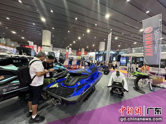 2024亞洲游艇展在廣交會(huì)展館開(kāi)幕。程景偉 攝